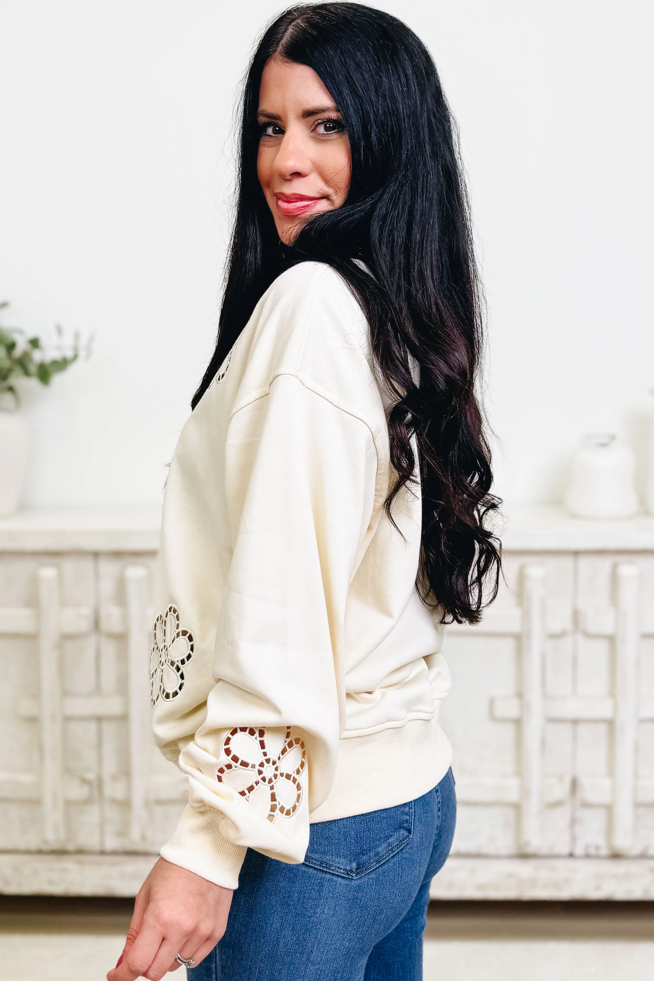 Daisy Day Off Sweatshirt - Image 2