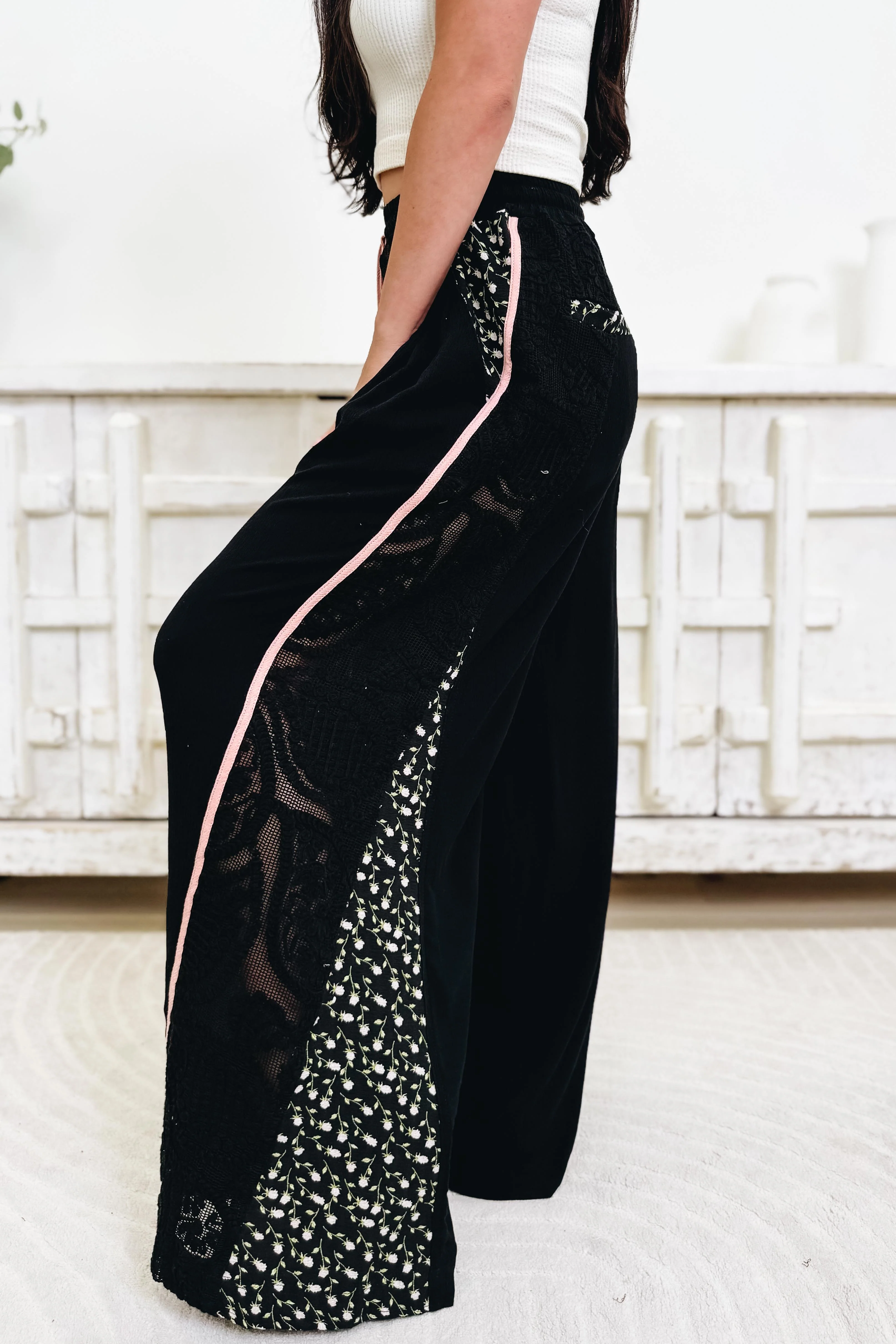 Get A Cut Wide Leg Pants - 3 Colors! - Image 4